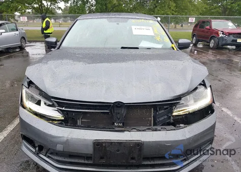 2017 Volkswagen Jetta 1.4T S z USA, uszkodzony, nr VIN 3VW2B7AJ0HM411634
